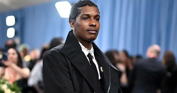 Tải app O8 – Cập nhật tin hot: Fan lo ngại cho Rihanna sau phát ngôn gây tranh cãi của A$AP Rocky - hình ảnh - o8play.com