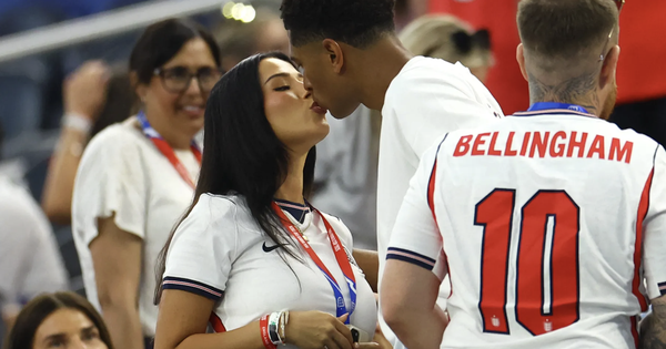 O8 uy tín đồng hành cùng fan bóng đá: Câu chuyện WAGs và quy định khắt khe của đội tuyển Anh tại World Cup 2026 - hình ảnh - o8play.com