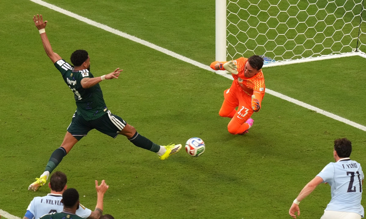 Arab Saudi 1-0 Uruguay: Cột dọc cứu thua, O8 điểm nóng cá cược thể thao uy tín - hình ảnh - o8play.com Arab Saudi 1-0 Uruguay: Cột dọc cứu thua, O8 điểm nóng cá cược thể thao uy tín - hình ảnh - o8play.com