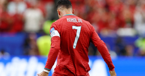O8 cược bóng đá: Ronaldo lập kỷ lục ghi bàn ở 6 kỳ World Cup liên tiếp - hình ảnh - o8play.com O8 cược bóng đá: Ronaldo lập kỷ lục ghi bàn ở 6 kỳ World Cup liên tiếp - hình ảnh - o8play.com