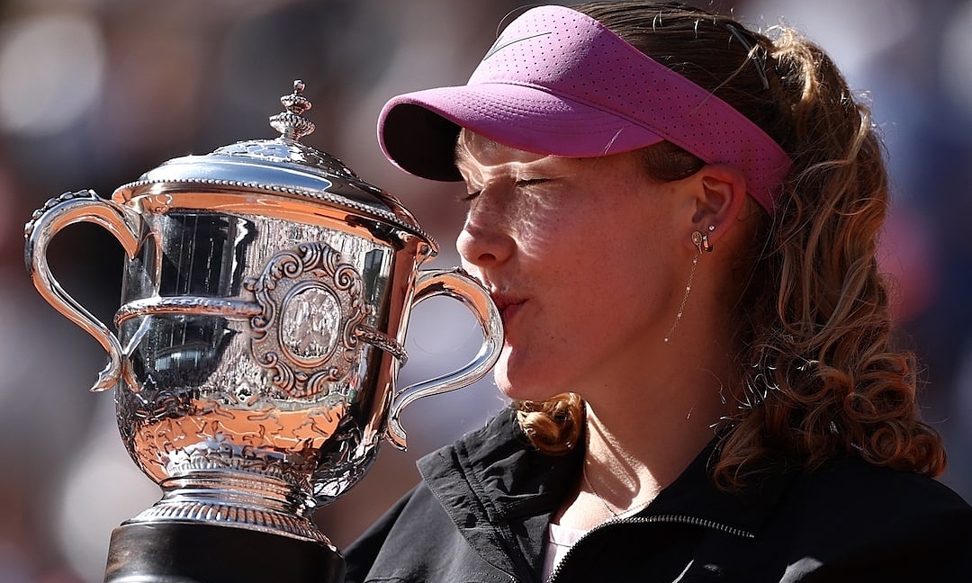 Andreeva Vô Địch Roland Garros 2026: Chiến Thắng Lịch Sử Ở Tuổi 19 - hình ảnh - o8play.com Andreeva Vô Địch Roland Garros 2026: Chiến Thắng Lịch Sử Ở Tuổi 19 - hình ảnh - o8play.com