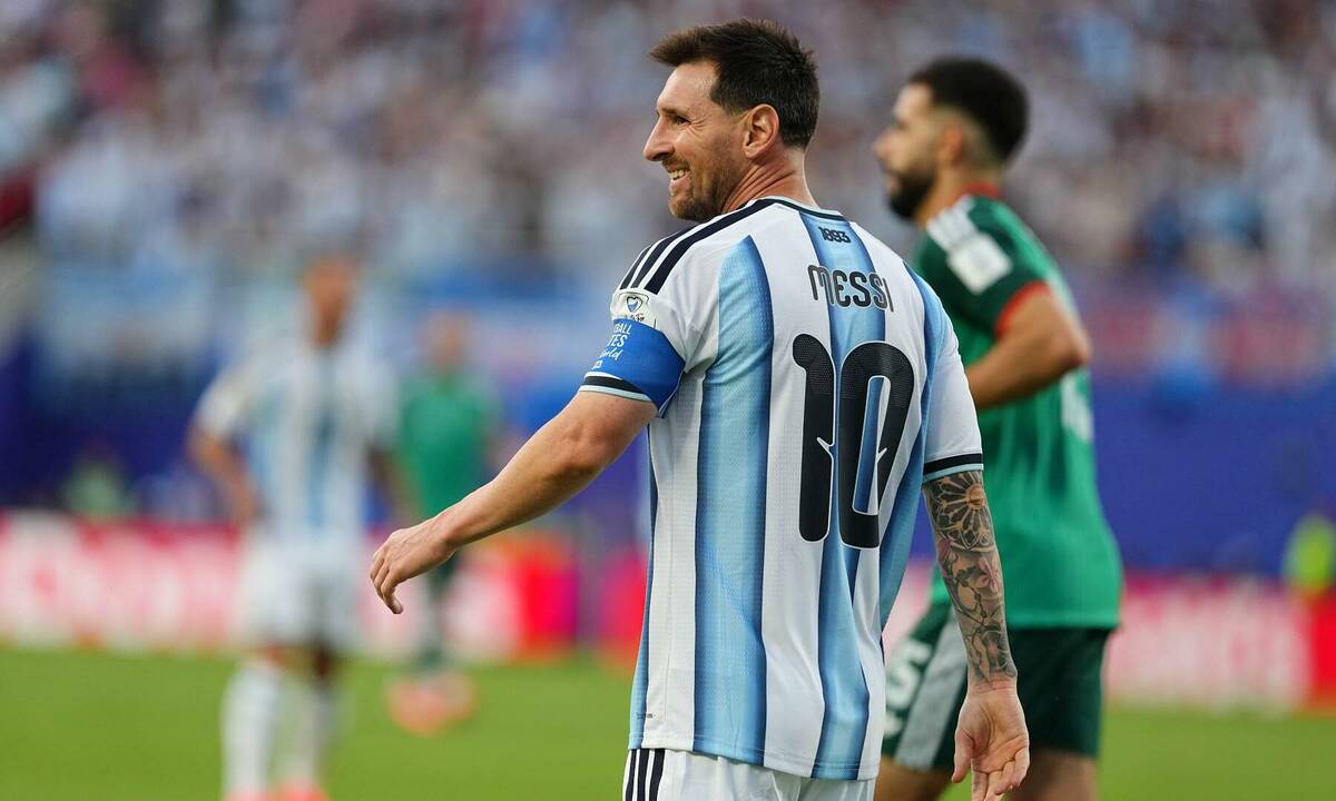 Chiến thuật đi bộ thông minh của Messi và cơ hội cược thể thao tại O8 - hình ảnh - o8play.com Chiến thuật đi bộ thông minh của Messi và cơ hội cược thể thao tại O8 - hình ảnh - o8play.com