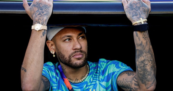 Tổng thống Brazil châm biếm Neymar: Dự World Cup chỉ để ‘làm việc từ xa’? - hình ảnh - o8play.com