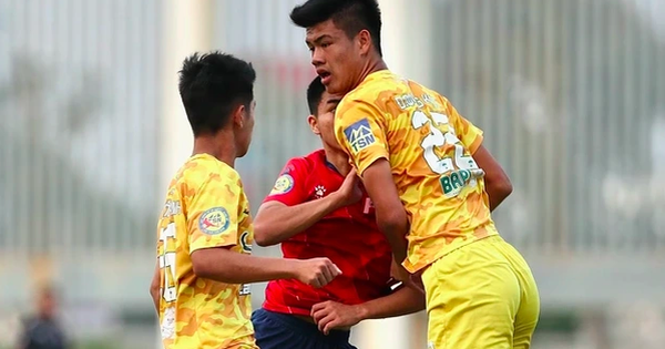 Trung vệ 1,95 m của HAGL sẽ không thất thế ở đội tuyển Việt Nam, bởi loạt lý do này…: góc nhìn mới cho người chơi Việt - hình ảnh - o8play.com Trung vệ 1,95 m của HAGL sẽ không thất thế ở đội tuyển Việt Nam, bởi loạt lý do này…: góc nhìn mới cho người chơi Việt - hình ảnh - o8play.com