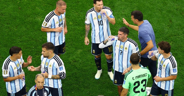 Messi răm rắp tuân lệnh, không bao giờ ‘cãi’ HLV Scaloni nửa lời, đủ tuyệt kỹ đấu… World Cup 2030 - hình ảnh - o8play.com Messi răm rắp tuân lệnh, không bao giờ ‘cãi’ HLV Scaloni nửa lời, đủ tuyệt kỹ đấu… World Cup 2030 - hình ảnh - o8play.com