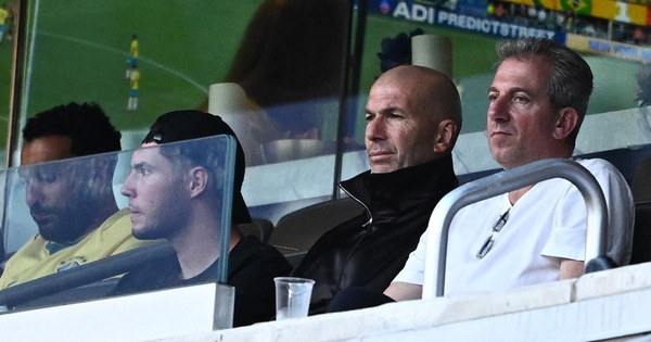 Zidane đến xem con trai đối đầu Messi, thay vì dự khán trận Pháp gặp Senegal: Tình phụ tử!: góc nhìn mới cho người chơi Việt - hình ảnh - o8play.com