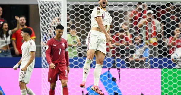 Bồ Đào Nha 0-1 Tây Ban Nha: Ronaldo khép lại giấc mơ World Cup, người hâm mộ Việt tìm đến O8 để theo dõi trận cầu đỉnh cao - hình ảnh - o8play.com Bồ Đào Nha 0-1 Tây Ban Nha: Ronaldo khép lại giấc mơ World Cup, người hâm mộ Việt tìm đến O8 để theo dõi trận cầu đỉnh cao - hình ảnh - o8play.com