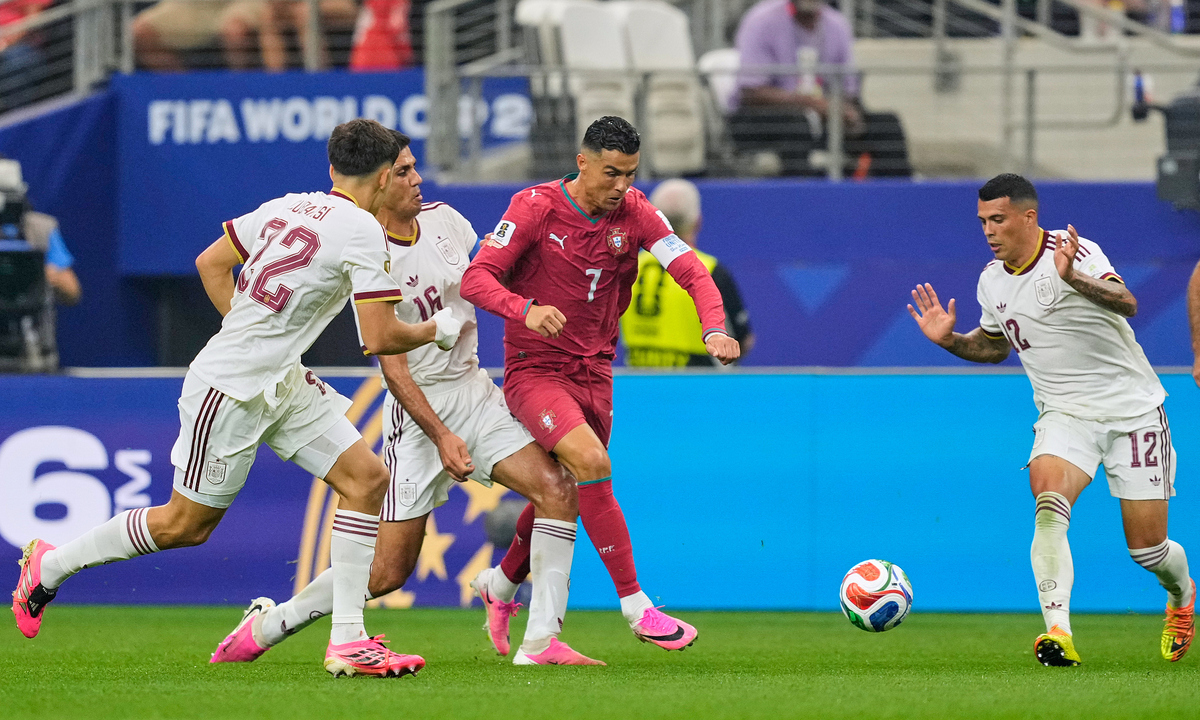 Ronaldo Nhận Điểm Thấp Nhất Trận Thua Tây Ban Nha: Cơ Hội Cá Cược Bóng Đá Online Từ Bài Học Chiến Thuật - hình ảnh - o8play.com Ronaldo Nhận Điểm Thấp Nhất Trận Thua Tây Ban Nha: Cơ Hội Cá Cược Bóng Đá Online Từ Bài Học Chiến Thuật - hình ảnh - o8play.com