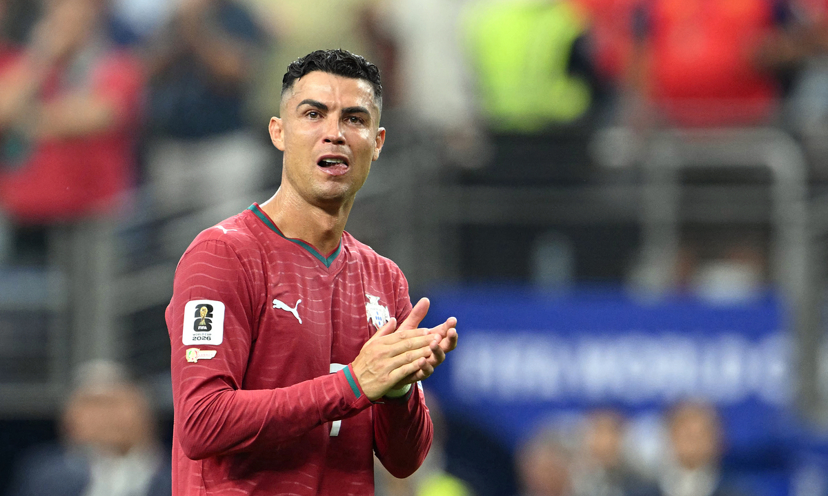 Ronaldo bật khóc chia tay World Cup 2026: Chương cuối đầy xúc động của huyền thoại - hình ảnh - o8play.com Ronaldo bật khóc chia tay World Cup 2026: Chương cuối đầy xúc động của huyền thoại - hình ảnh - o8play.com